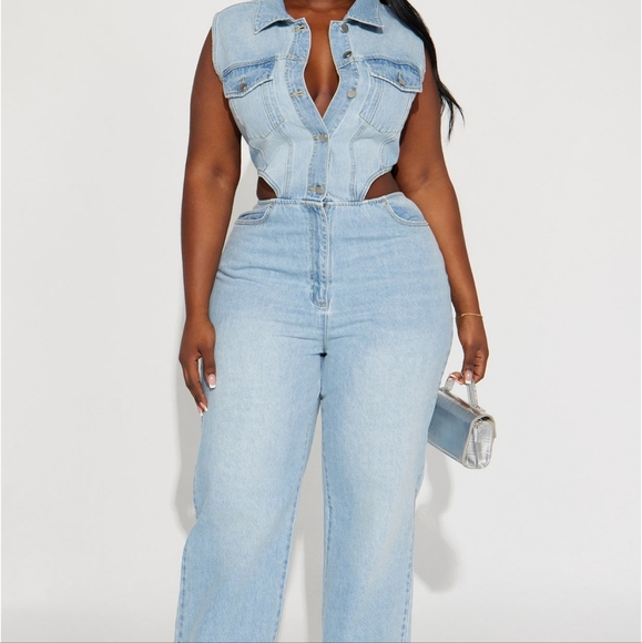 Jean jumpsuit - Picture 1 of 7